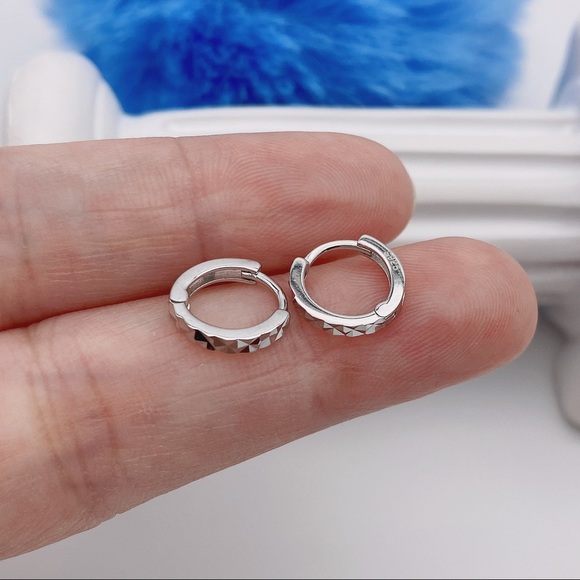 Silver Diamond Cut Hoops Earrings/Cartilage Hoops- 10mm Silver SH037 - Picture 2 of 8